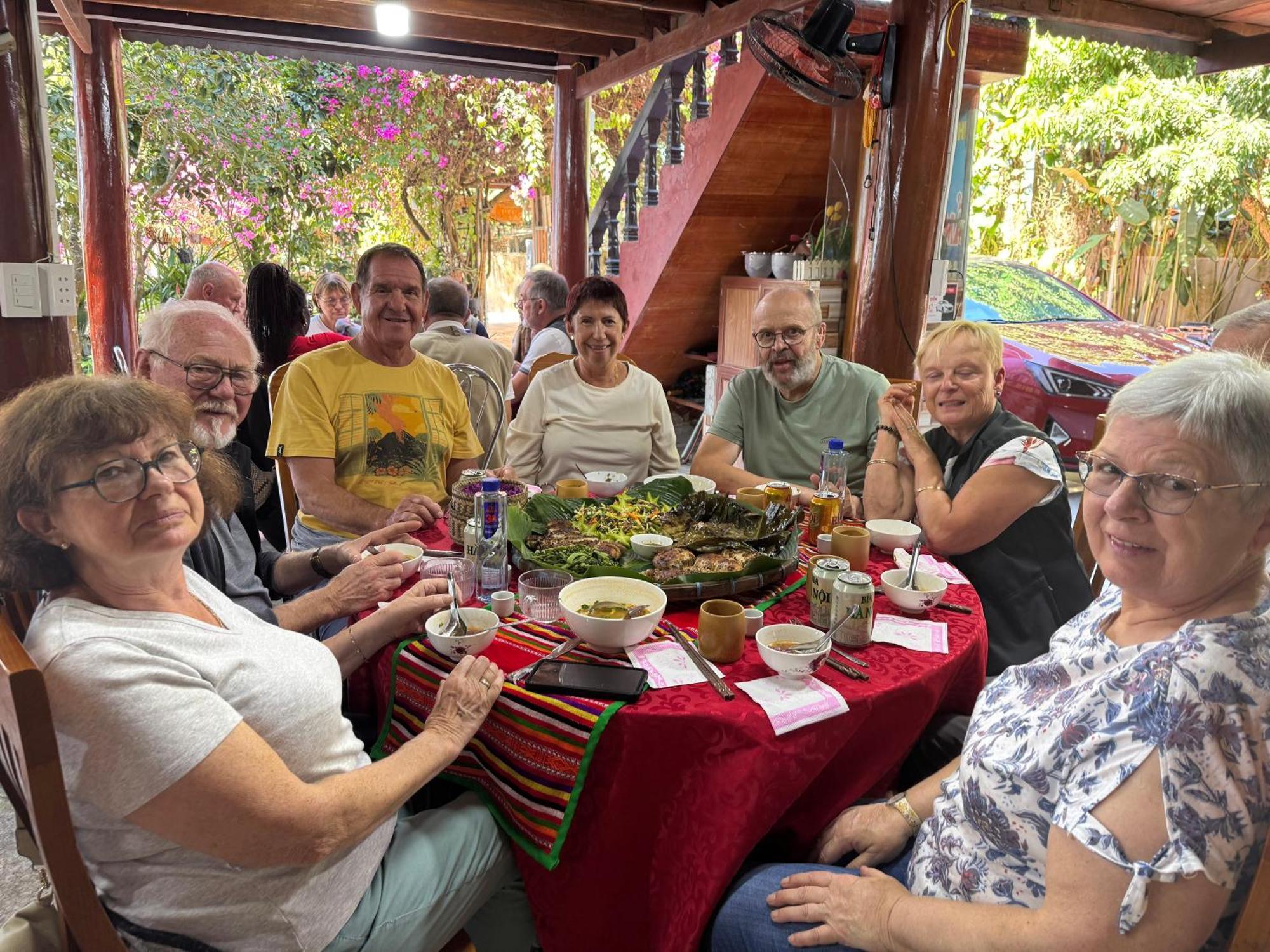 Minh Ngoc Homestay Dien Bien Phu Ban Hin Lom Eksteriør billede