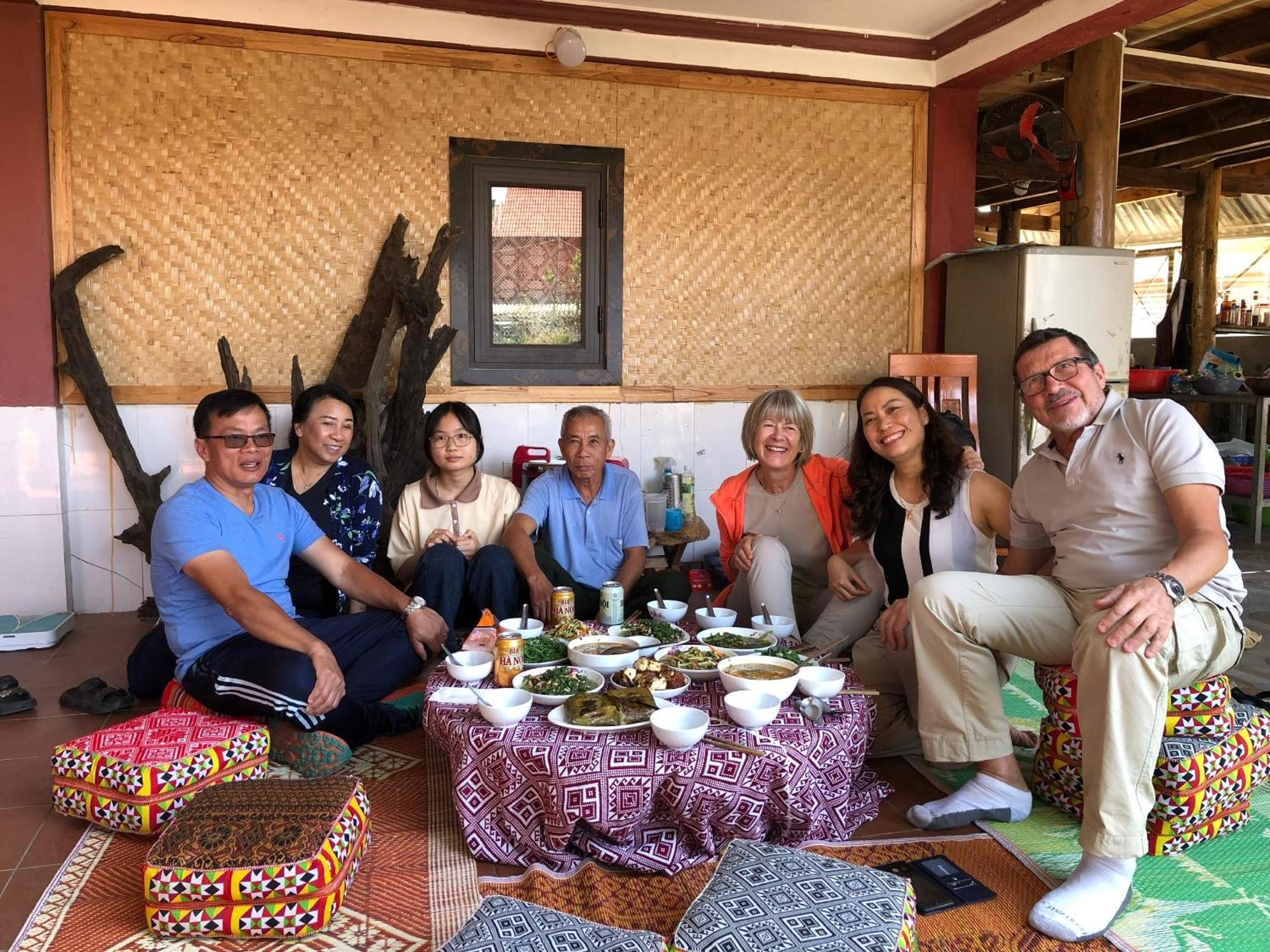 Minh Ngoc Homestay Dien Bien Phu Ban Hin Lom Eksteriør billede